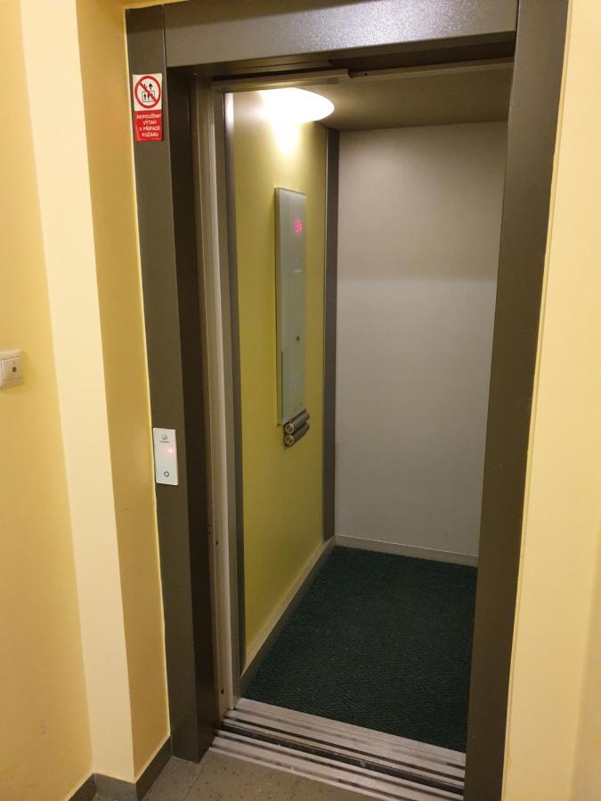Evergreen Apartments Hotel Karlovy Vary Luaran gambar