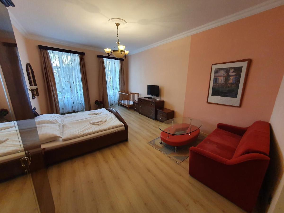 Evergreen Apartments Hotel Karlovy Vary Luaran gambar