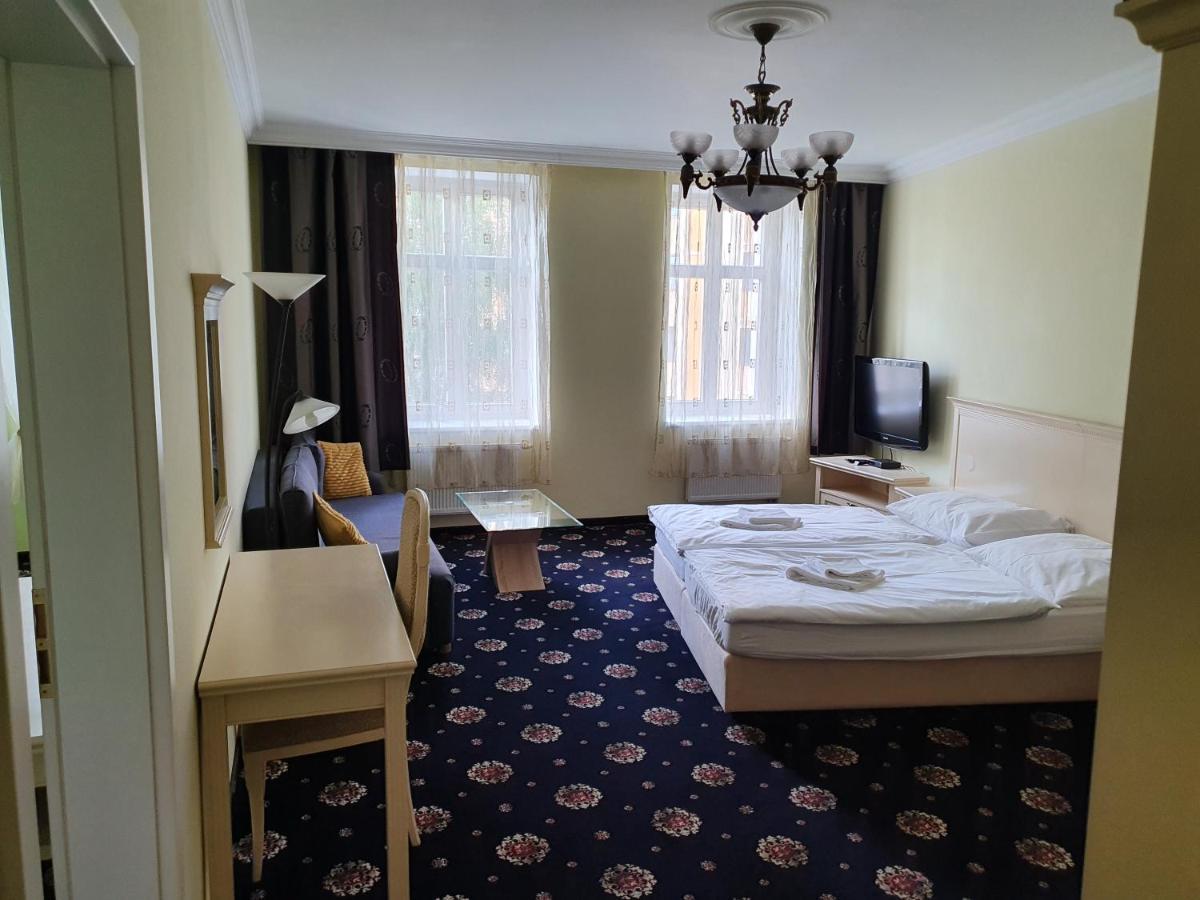 Evergreen Apartments Hotel Karlovy Vary Luaran gambar
