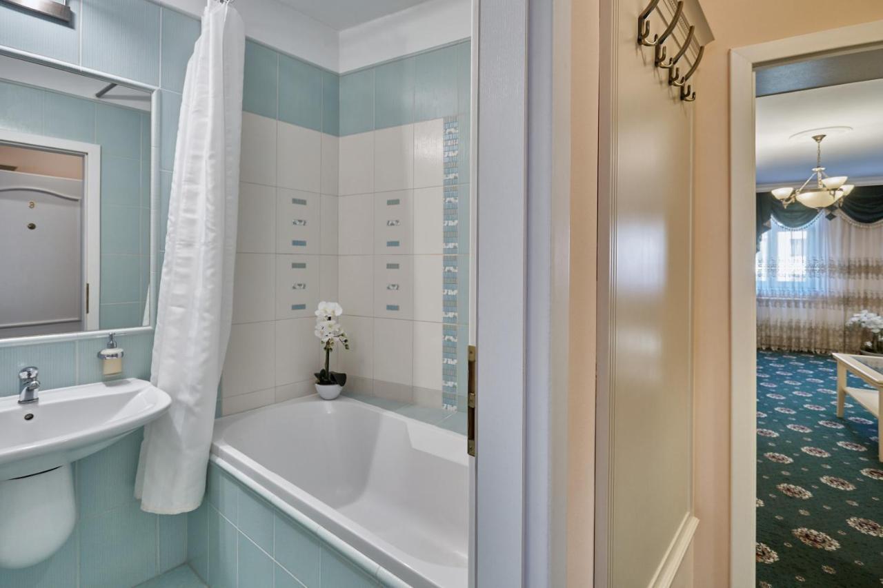 Evergreen Apartments Hotel Karlovy Vary Luaran gambar